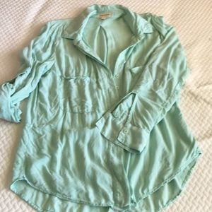 Pretty Cloth & Stone blouse